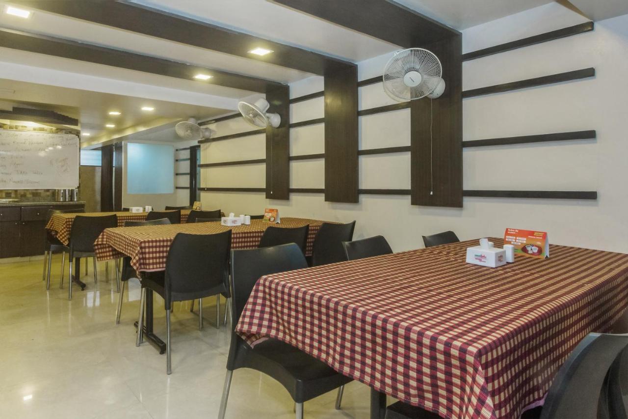 Flagship 4387 Hotel Theem Plaaza Насик Экстерьер фото